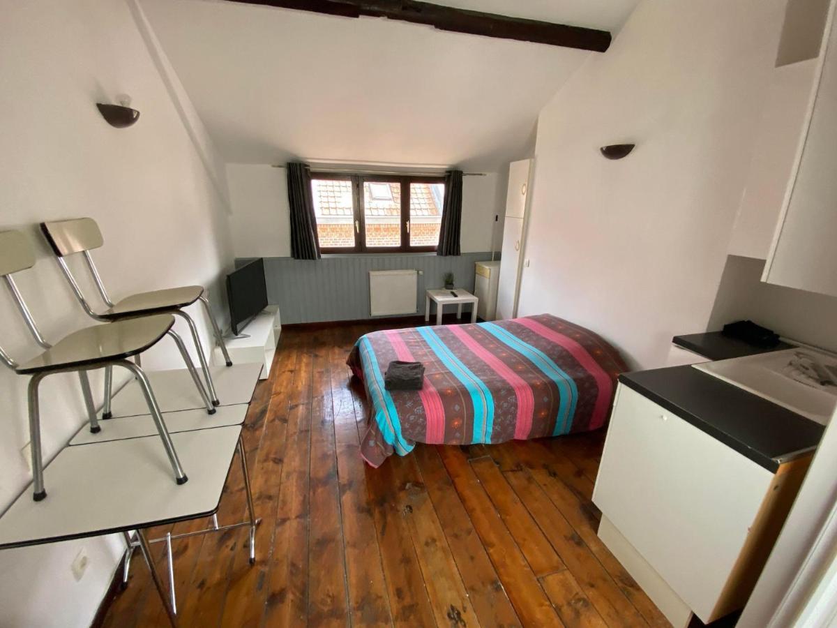 Appartement Dans Une Impasse Calme Proche De La Gare Amiens Exterior foto
