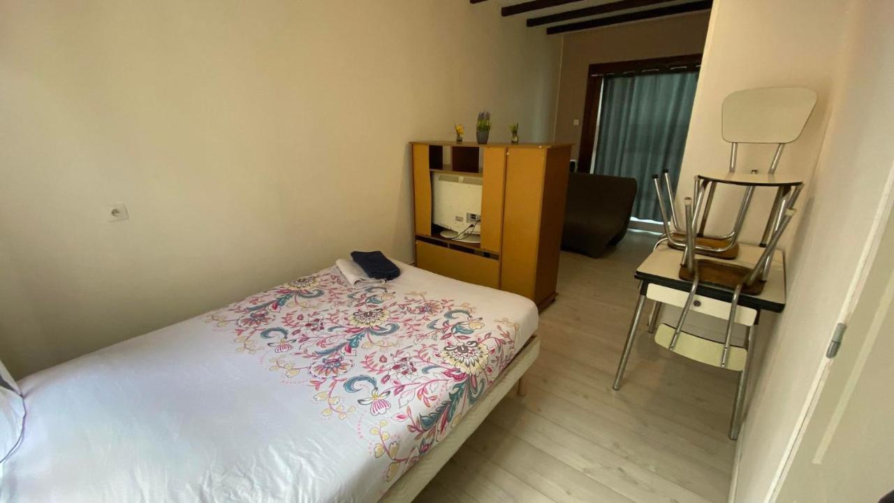 Appartement Dans Une Impasse Calme Proche De La Gare Amiens Exterior foto